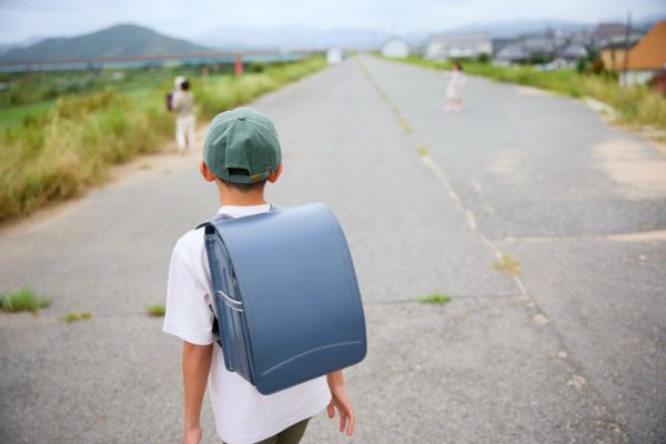 夏のランドセル通学